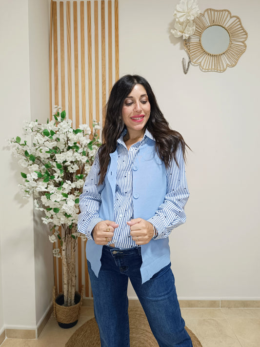Look Chaleco Oporto azul + Camisa Roma azul